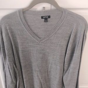 Men’s Sweater - V neck